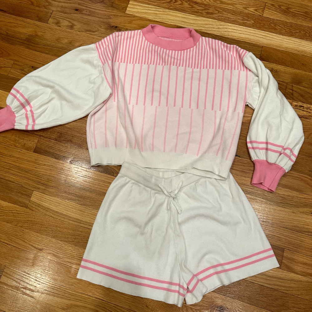 Pink and White Sweatset